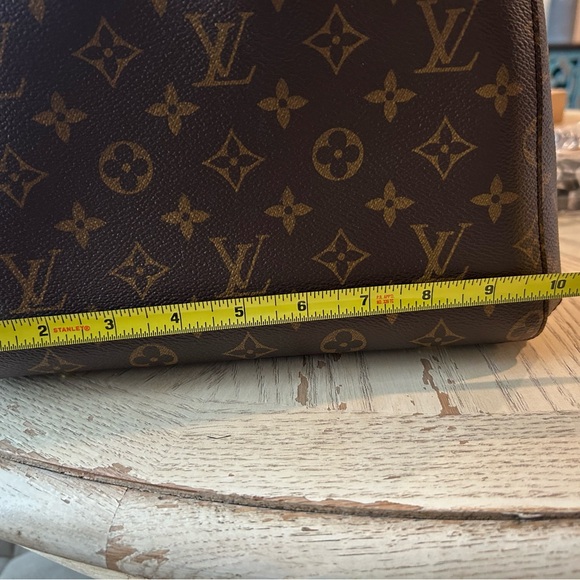 Louis Vuitton Monogram Montaigne BB MNG Hand Bag - Picture 11 of 16